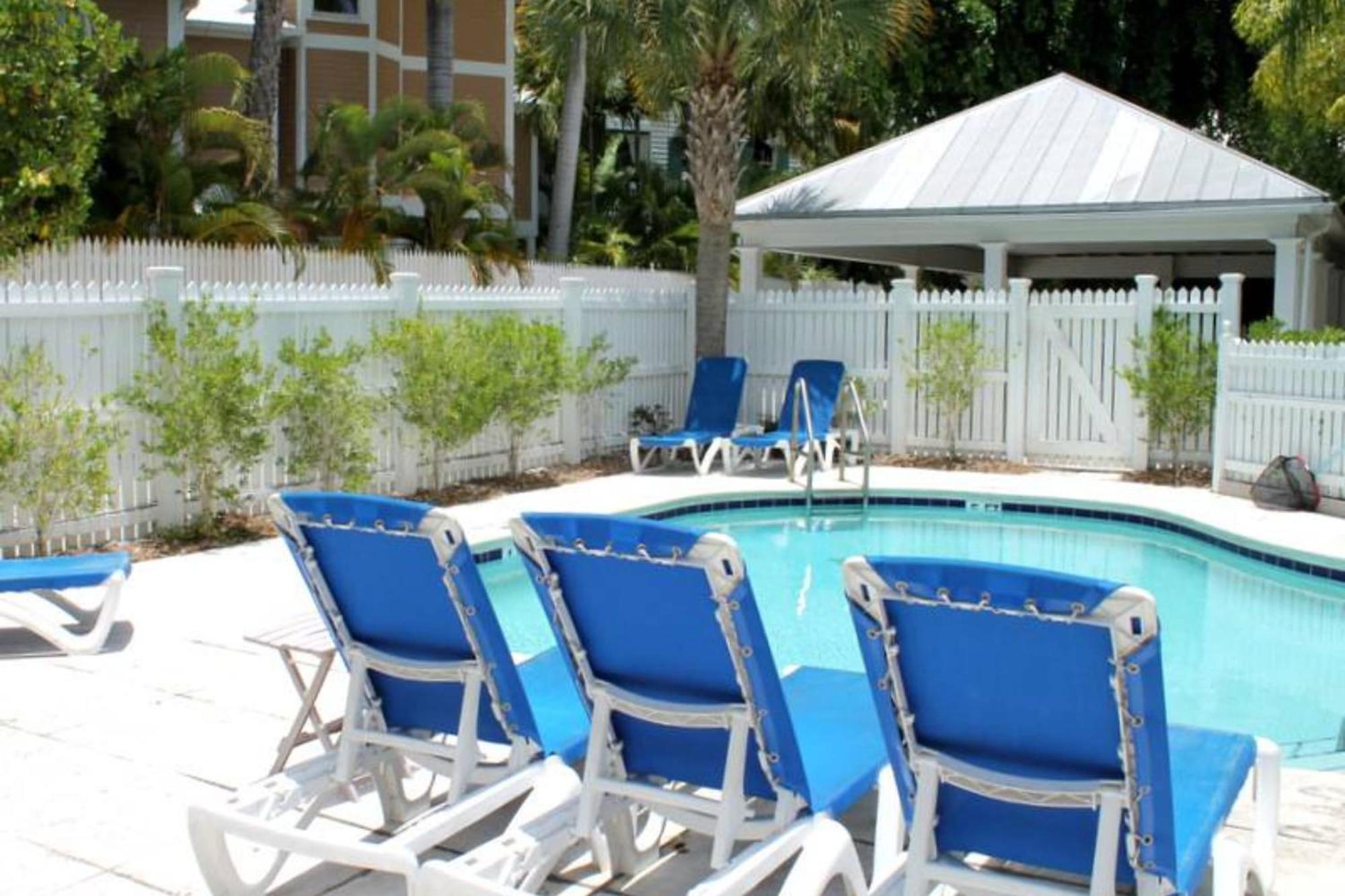 Artist Garden By Avantstay Great Location W Balcony Outdoor Dining Shared Pool Bbq Week Long Stays Key West Exterior foto